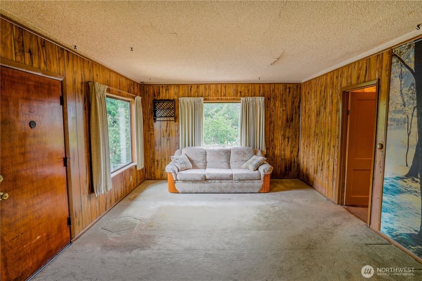 Property photo for 748 N 72nd Street, Seattle photo 4