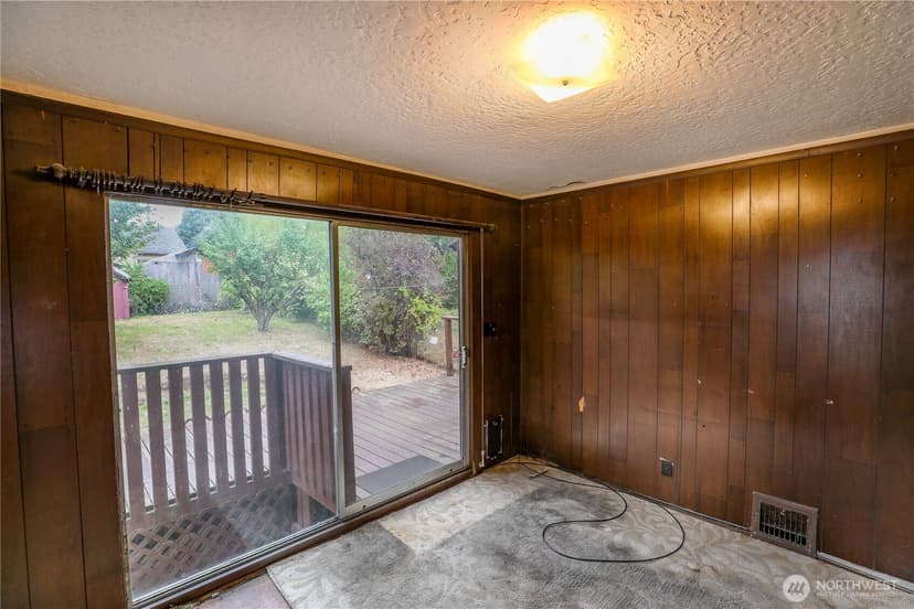 Property photo for 748 N 72nd Street, Seattle photo 9