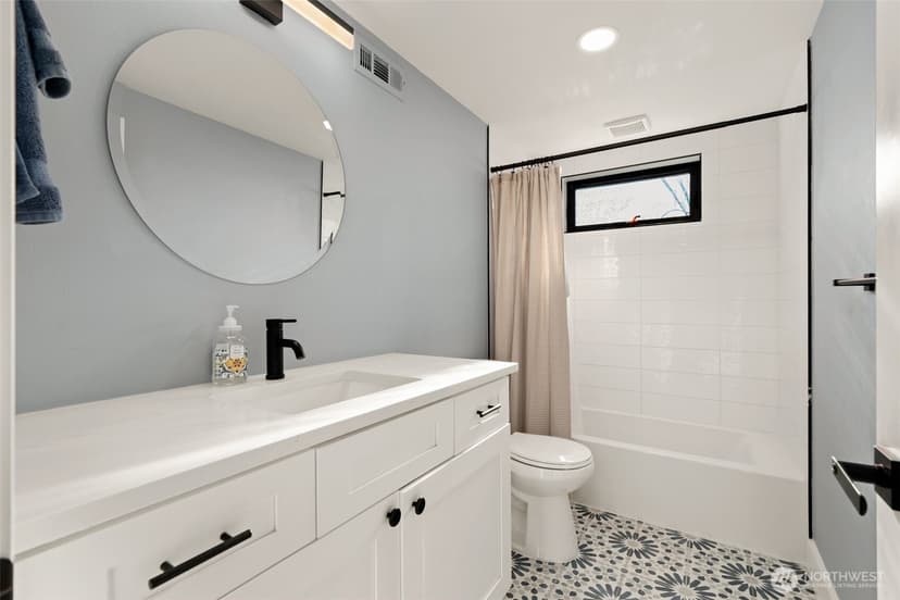 Property photo for 3302 E Pine Street, Seattle photo 24