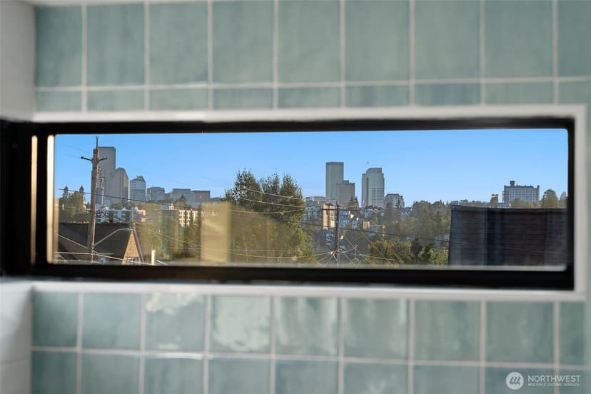 Property photo for 3302 E Pine Street, Seattle photo 27