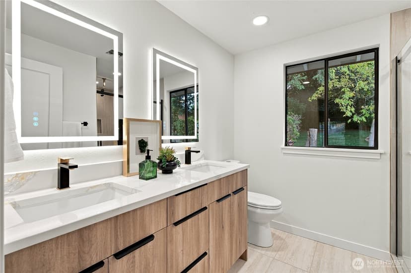 Property photo for 5003 64th Avenue W, University Place photo 16