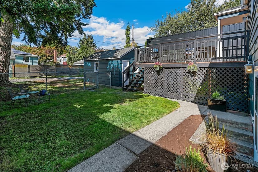 Property photo for 6657 Ellis Avenue S, Seattle photo 23