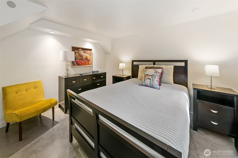 Property photo for 6657 Ellis Avenue S, Seattle photo 17