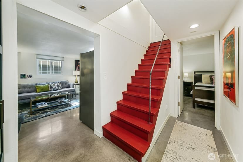 Property photo for 6657 Ellis Avenue S, Seattle photo 11