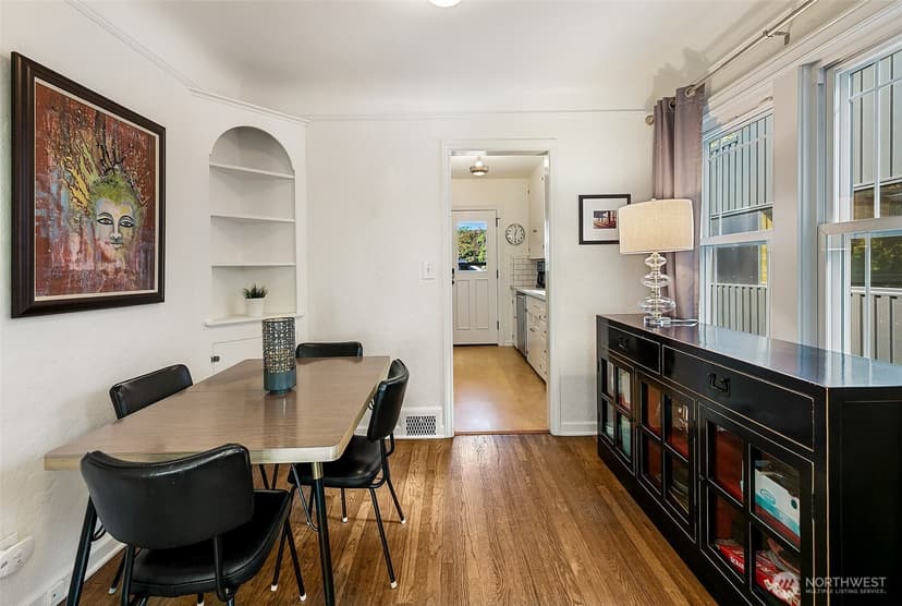 Property photo for 6657 Ellis Avenue S, Seattle photo 5