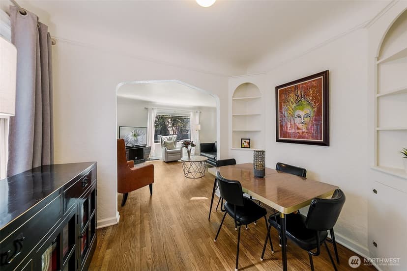 Property photo for 6657 Ellis Avenue S, Seattle photo 4