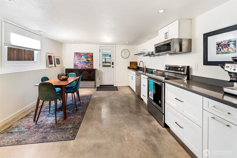 Property photo for 6657 Ellis Avenue S, Seattle photo 16