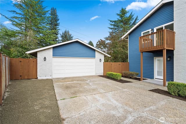Property photo for 19506 134th Avenue SE, Renton photo 2