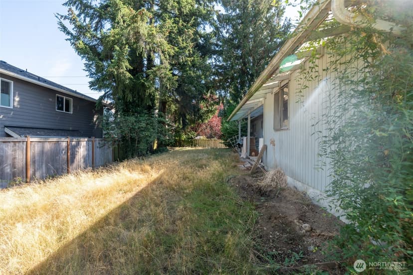 Property photo for 12420 NE 87th Street, Kirkland photo 17