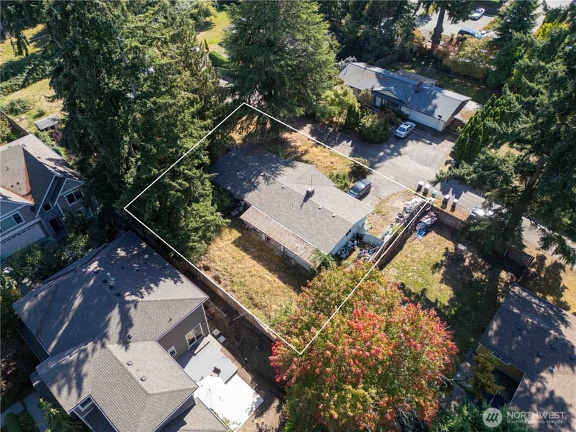 Property photo for 12420 NE 87th Street, Kirkland photo 7