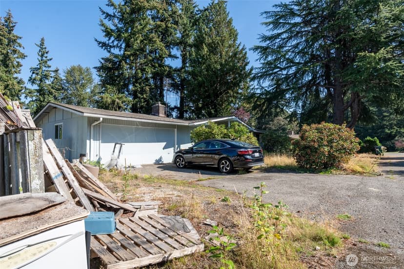 Property photo for 12420 NE 87th Street, Kirkland photo 12