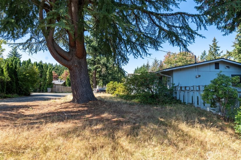 Property photo for 12420 NE 87th Street, Kirkland photo 32