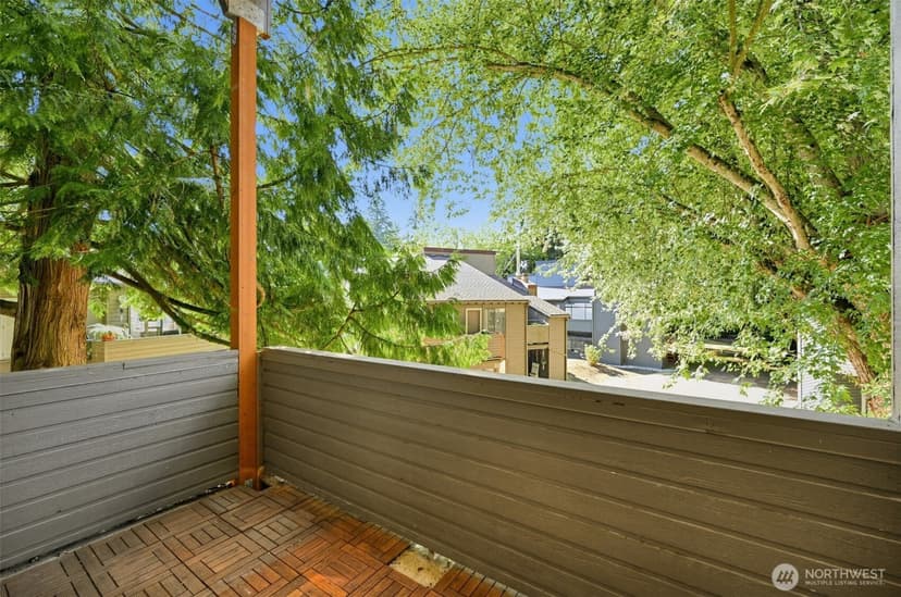 Property photo for 10014 NE 122nd Street #D, Kirkland photo 10