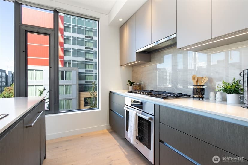 Property photo for 2510 6th Avenue #408, Seattle photo 10