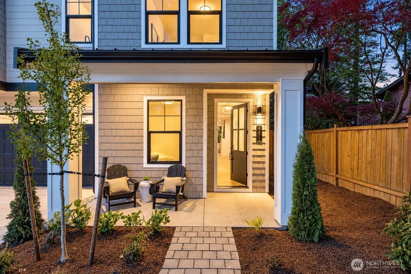 Property photo for 11610 NE 92nd Street, Kirkland photo 2
