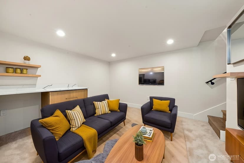 Property photo for 2303 NE 95th st Street, Seattle photo 13
