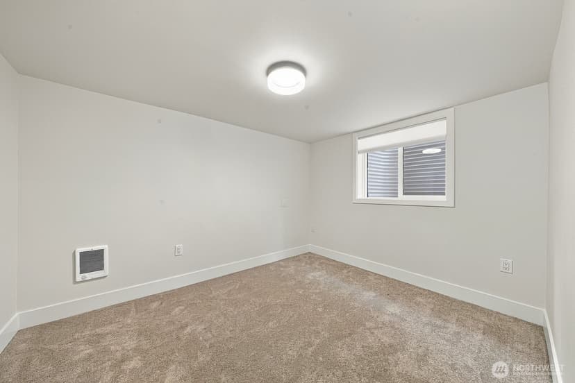 Property photo for 2303 NE 95th st Street, Seattle photo 14