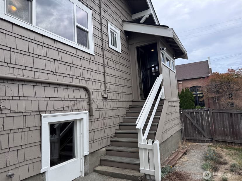 Property photo for 423 N 50th Street, Seattle photo 30