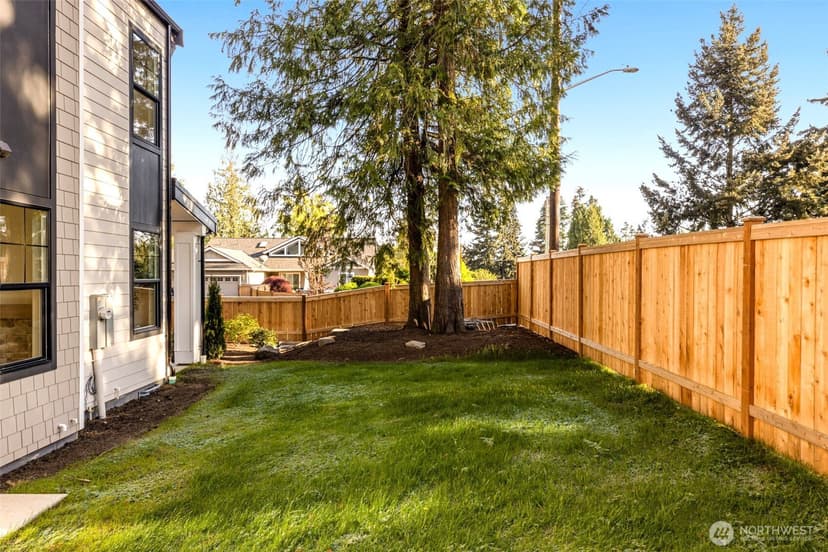 Property photo for 11608 NE 92nd Street, Kirkland photo 35
