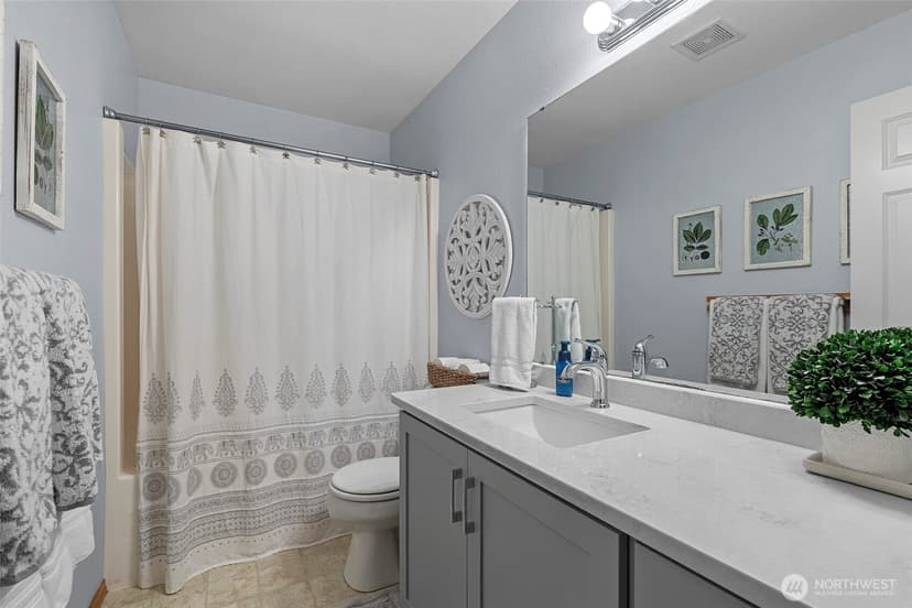 Property photo for 4613 149th Place SE, Everett photo 17