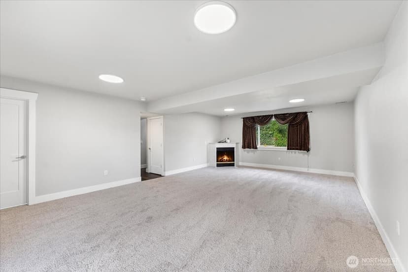 Property photo for 21329 108th Avenue SE, Kent photo 23
