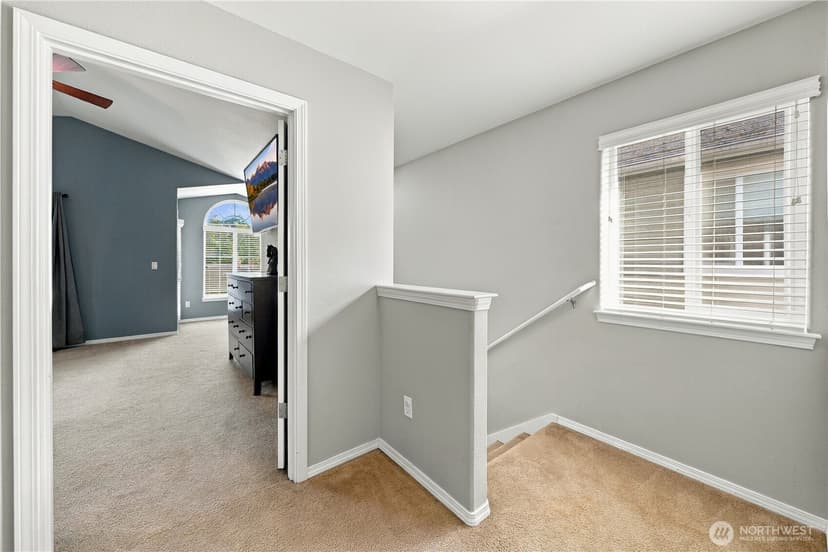 Property photo for 7402 Olympic Drive, Everett photo 18
