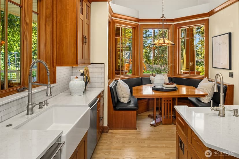 Property photo for 1411 8th Street W, Kirkland photo 13