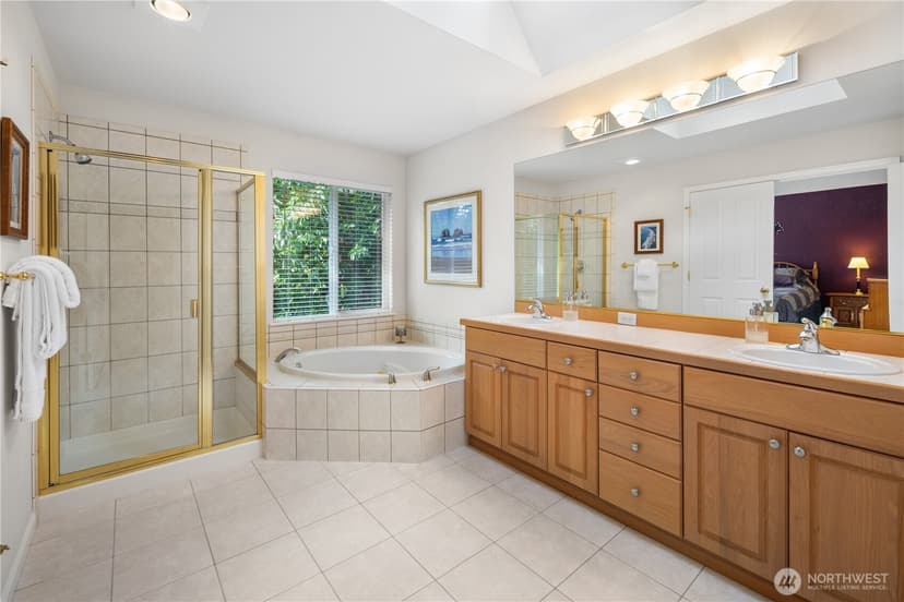 Property photo for 17308 31st Drive SE, Bothell photo 26