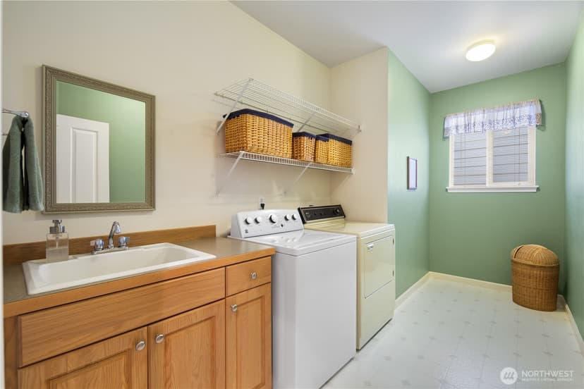 Property photo for 17308 31st Drive SE, Bothell photo 22