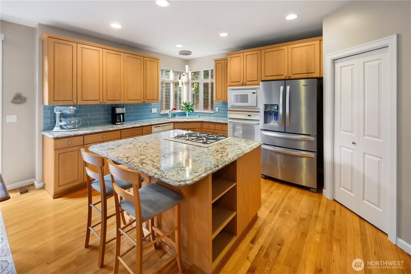 Property photo for 17308 31st Drive SE, Bothell photo 13