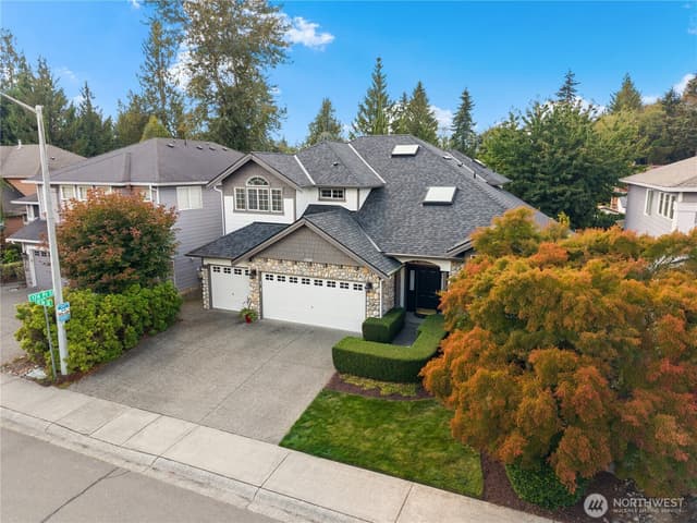 Property photo for 17308 31st Drive SE, Bothell photo 3