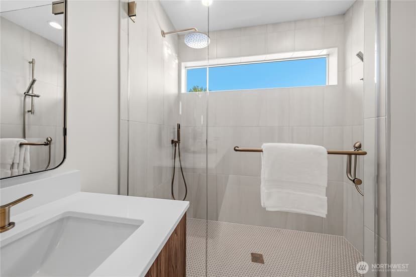 Property photo for 14342 Bagley Avenue N, Seattle photo 20