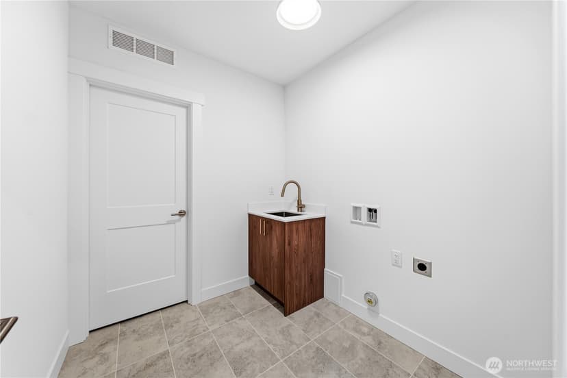 Property photo for 14342 Bagley Avenue N, Seattle photo 34