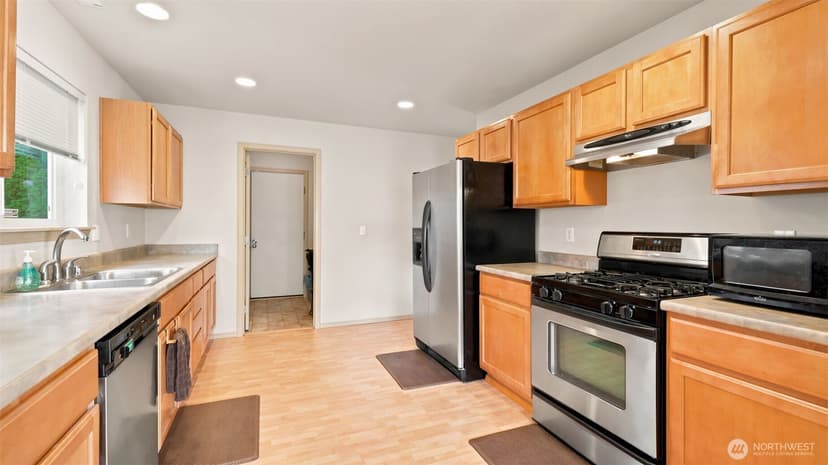 Property photo for 18128 168th Way SE, Renton photo 21