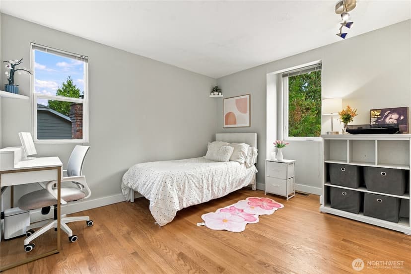 Property photo for 425 Jasmine Place NW, Issaquah photo 25