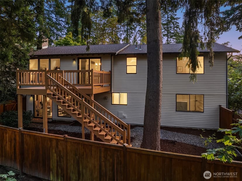 Property photo for 12112 SE 46th Pl, Bellevue photo 23