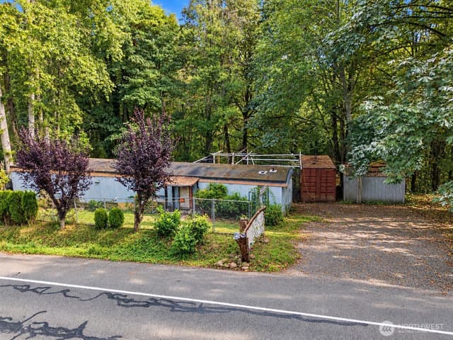 Property photo for 12822 175th Avenue SE, Renton photo 3