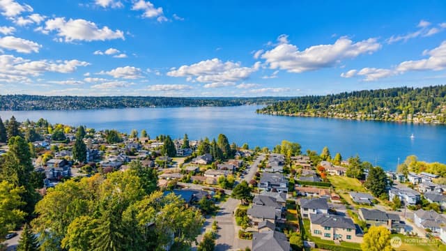 Property photo for 3804 Meadow Avenue N, Renton photo 5