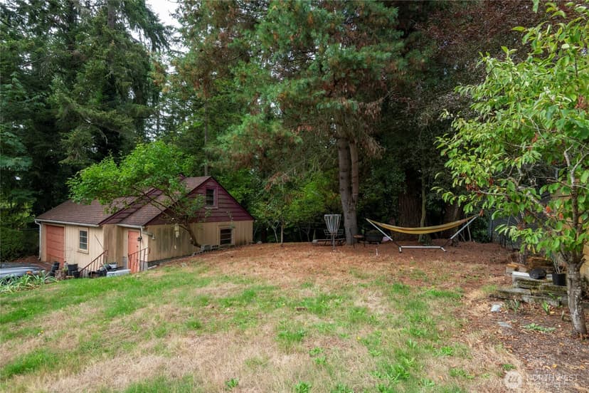Property photo for 11321 30th Avenue NE, Seattle photo 33