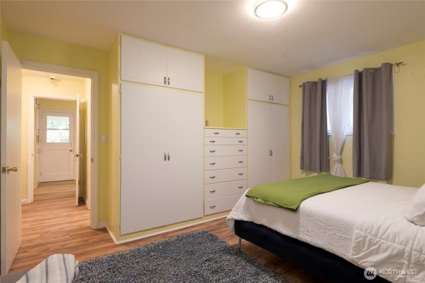 Property photo for 11321 30th Avenue NE, Seattle photo 24