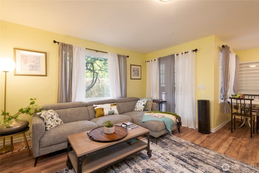 Property photo for 11321 30th Avenue NE, Seattle photo 19