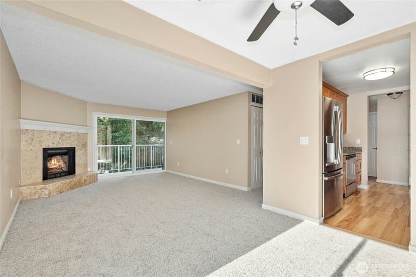 Property photo for 9901 NE 124th Street #504, Kirkland photo 6