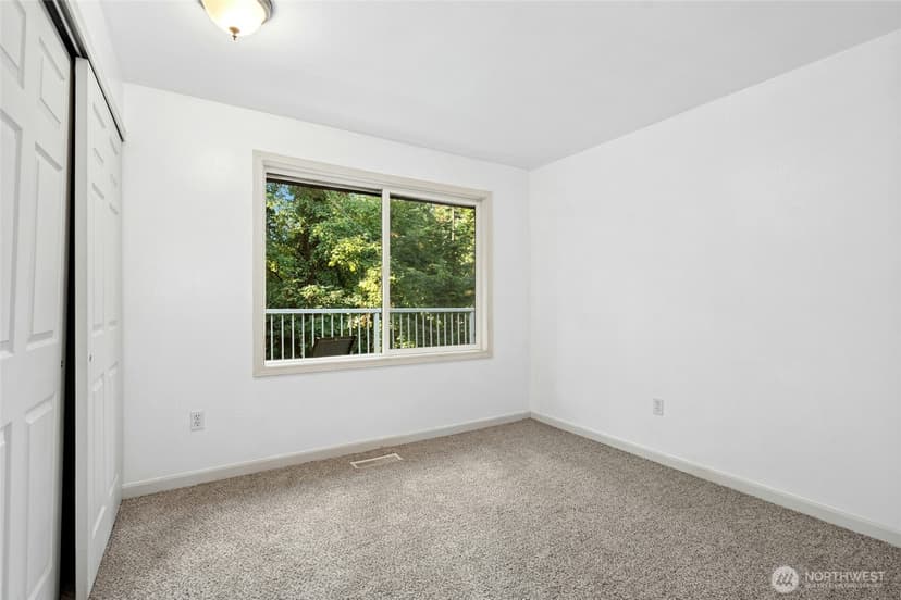 Property photo for 9901 NE 124th Street #504, Kirkland photo 13