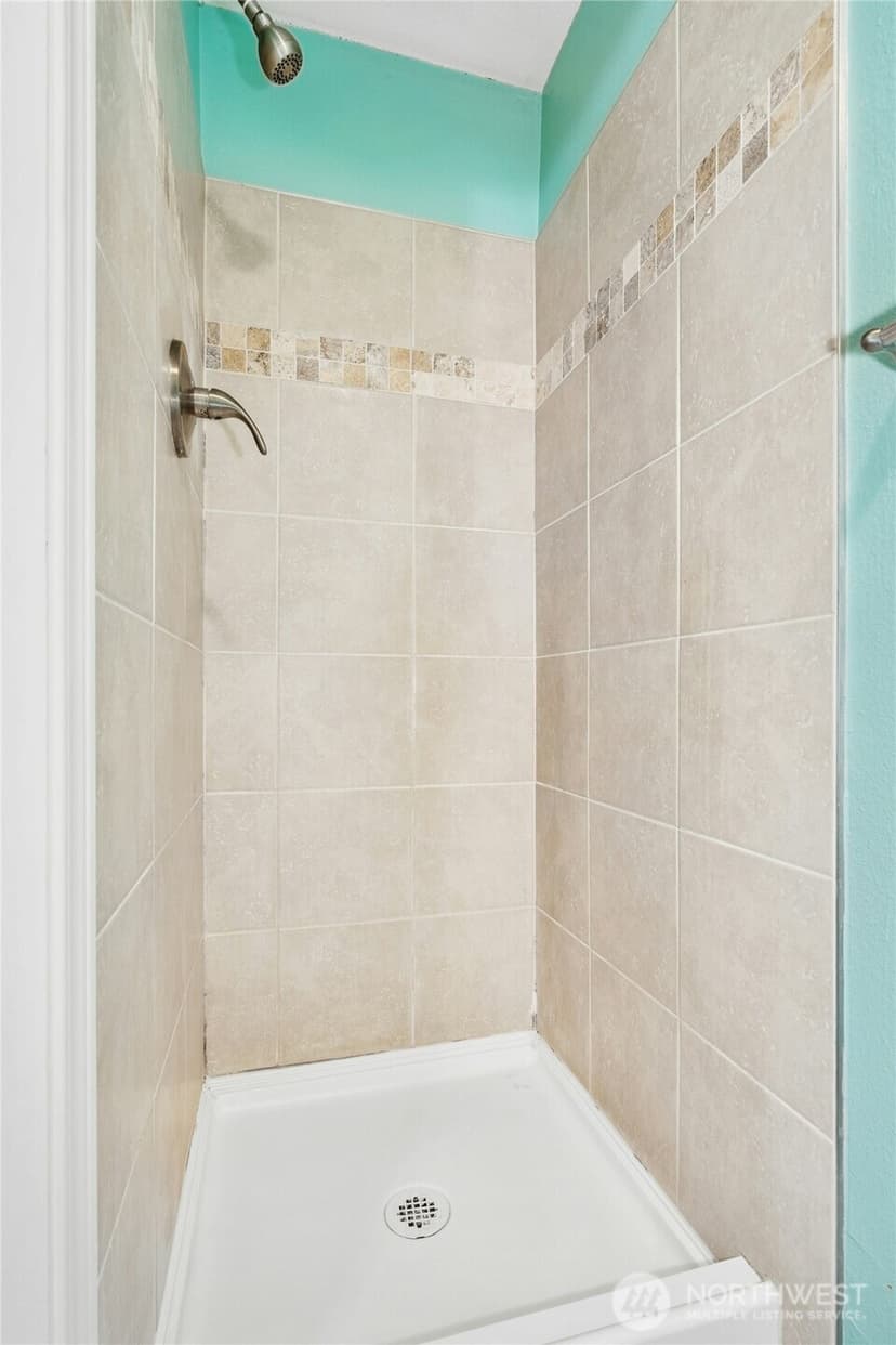 Property photo for 9901 NE 124th Street #504, Kirkland photo 12