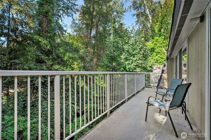 Property photo for 9901 NE 124th Street #504, Kirkland photo 18