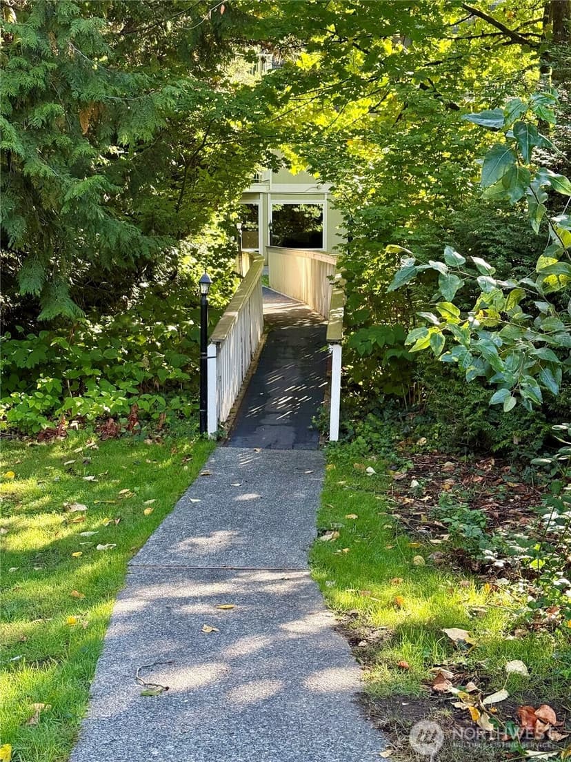 Property photo for 9901 NE 124th Street #504, Kirkland photo 27