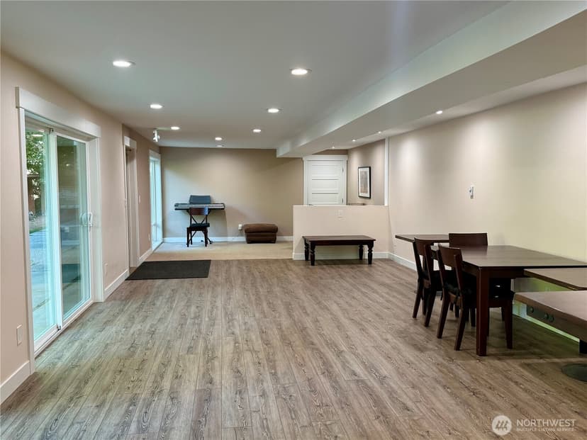 Property photo for 9901 NE 124th Street #504, Kirkland photo 23