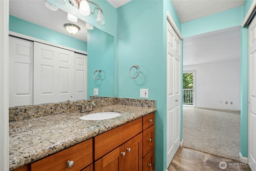 Property photo for 9901 NE 124th Street #504, Kirkland photo 10