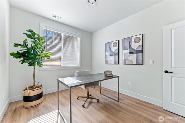 Property photo for 12532 50th Place S, Tukwila photo 5