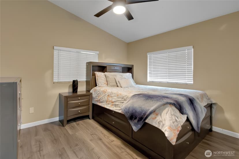 Property photo for 20801 Bonanza Drive E, Bonney Lake photo 11